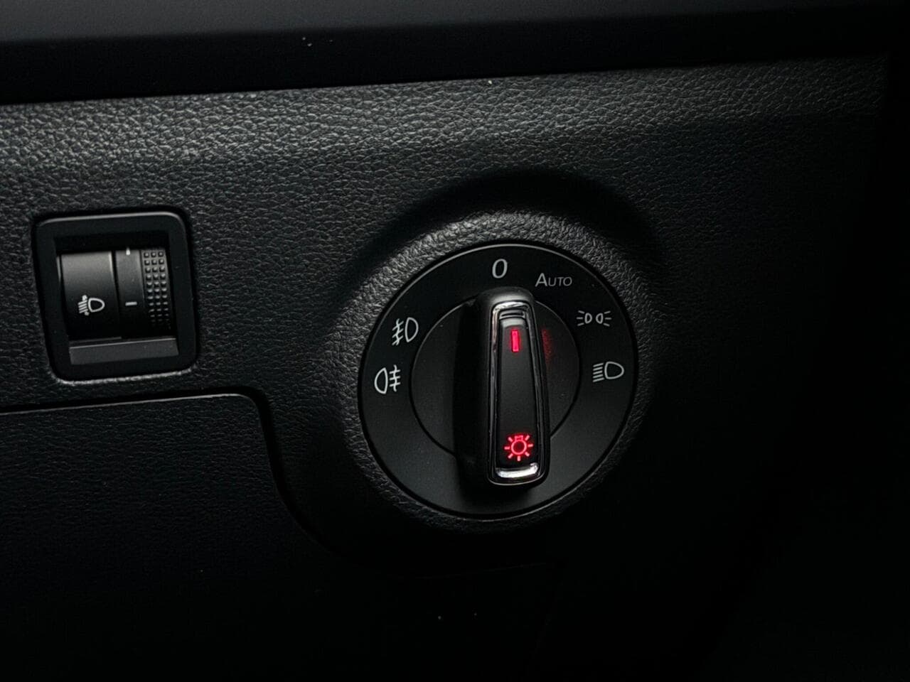 SEAT Ibiza thumbnail Misc Controls