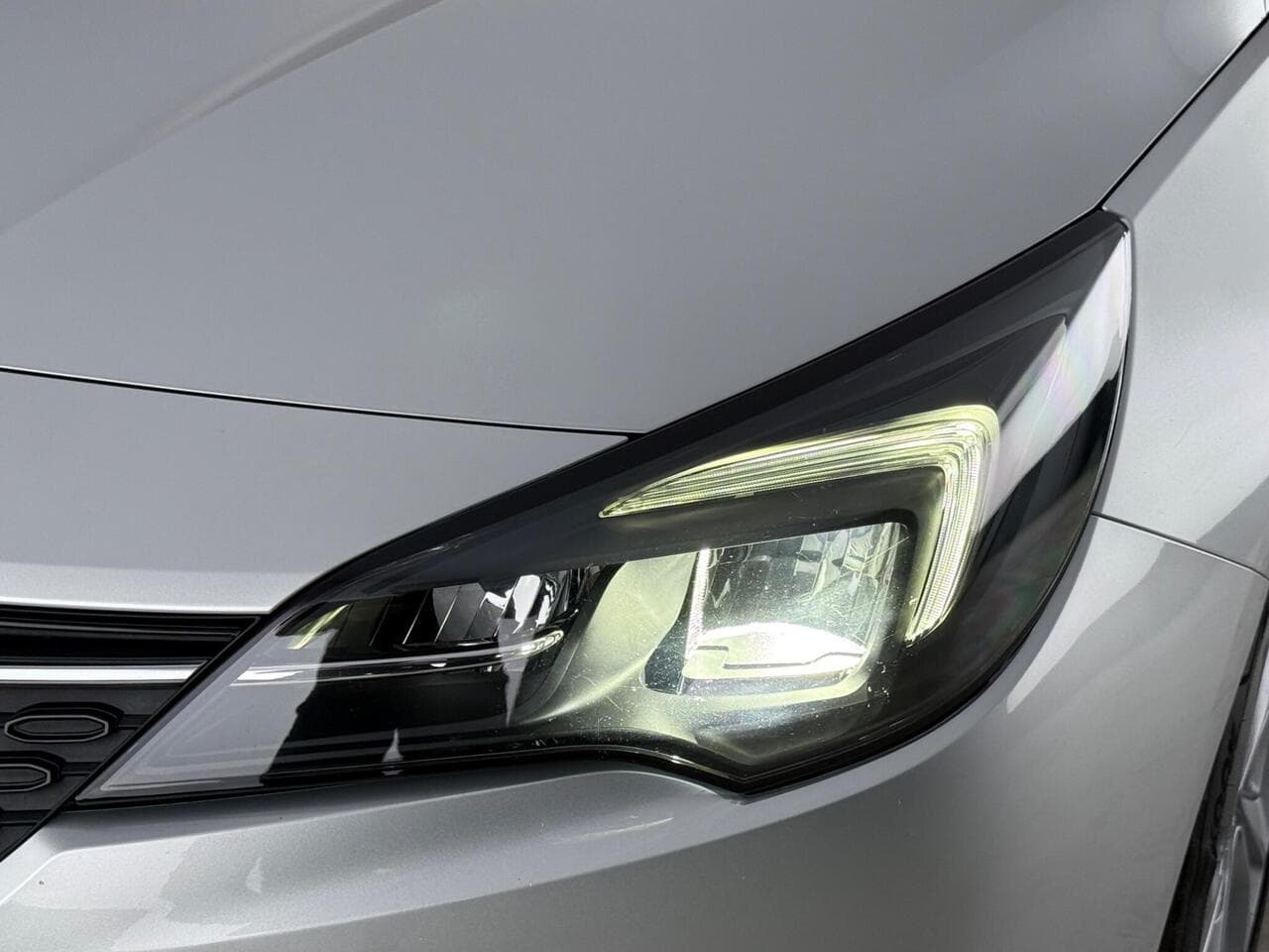 Vauxhall Astra thumbnail Lights Front