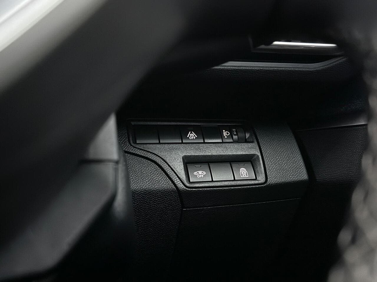 Peugeot 5008 thumbnail Misc Controls