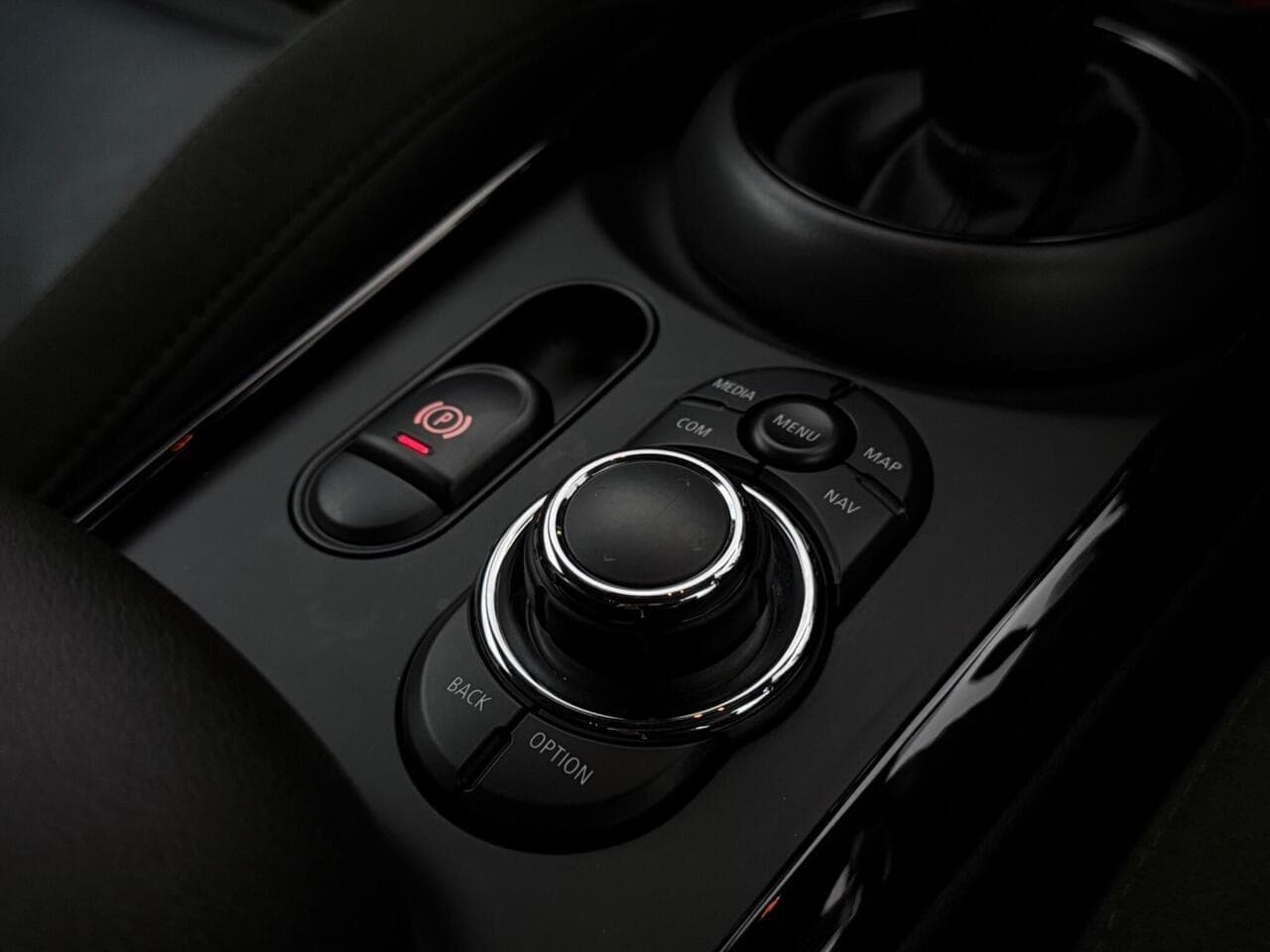 MINI Clubman thumbnail Misc Controls