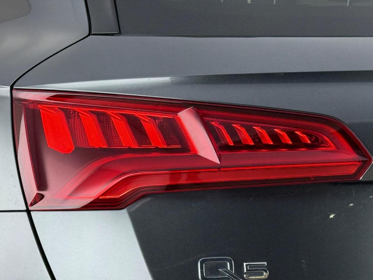 Audi Q5 thumbnail Lights Rear