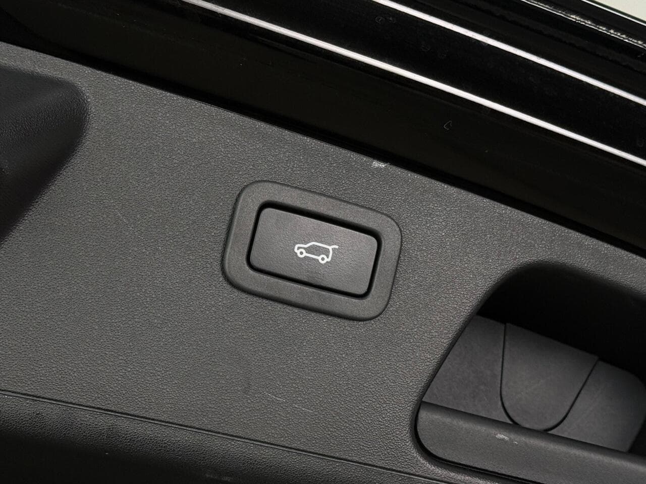 Jaguar E-PACE thumbnail Misc Controls