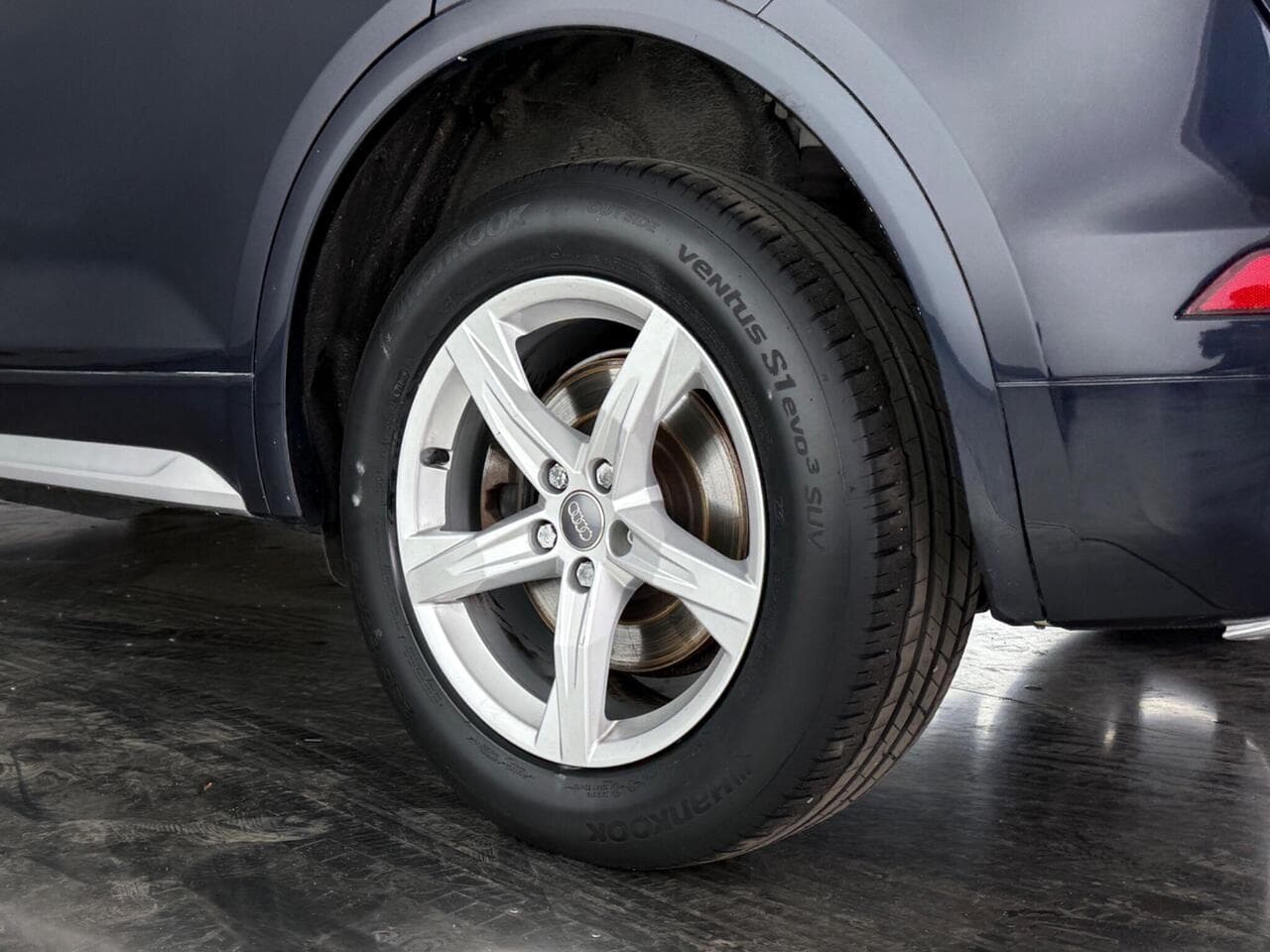 Audi Q5 thumbnail Wheel