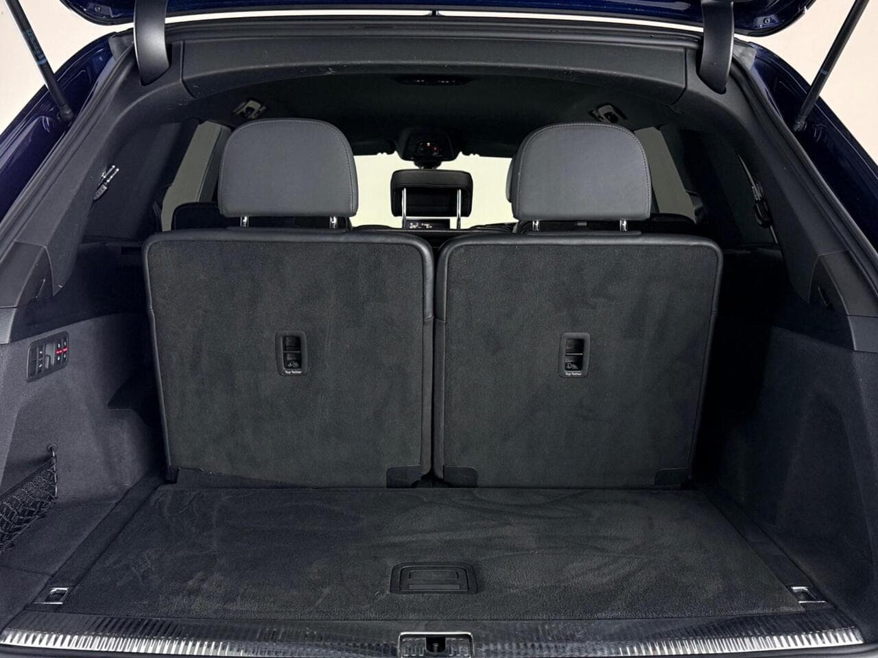 Audi Q7 thumbnail Boot