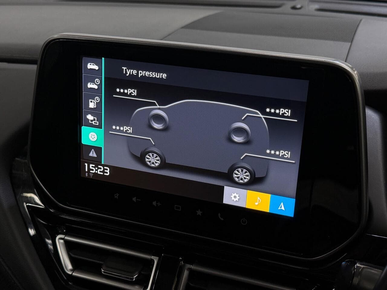 Suzuki S-Cross thumbnail Infotainment System