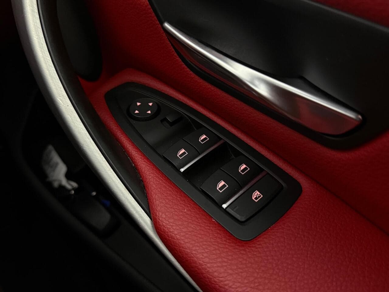 BMW 4 Series Gran Coupe thumbnail Misc Controls