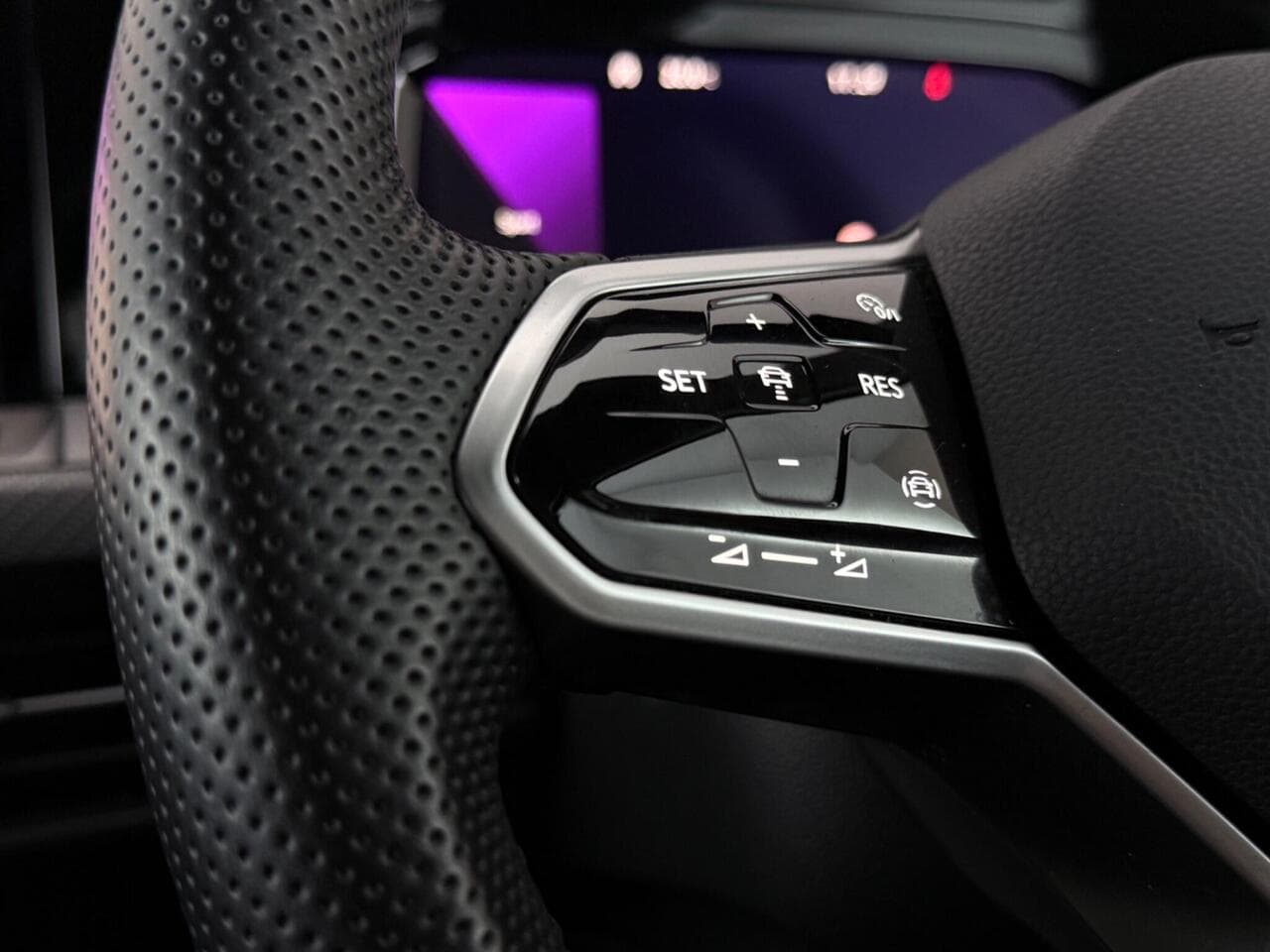 Volkswagen Golf thumbnail Misc Controls
