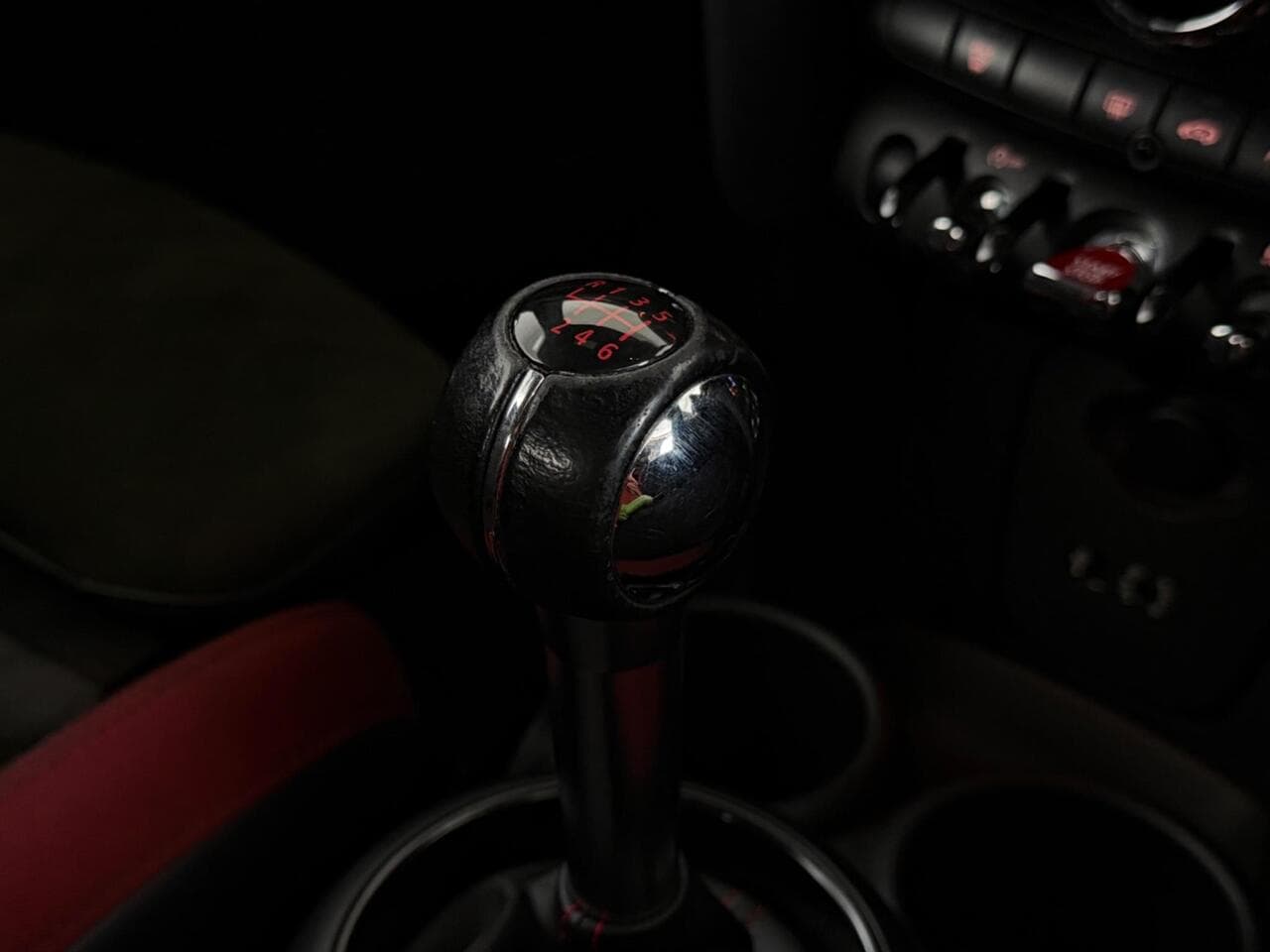 MINI Hatch thumbnail Interior Front