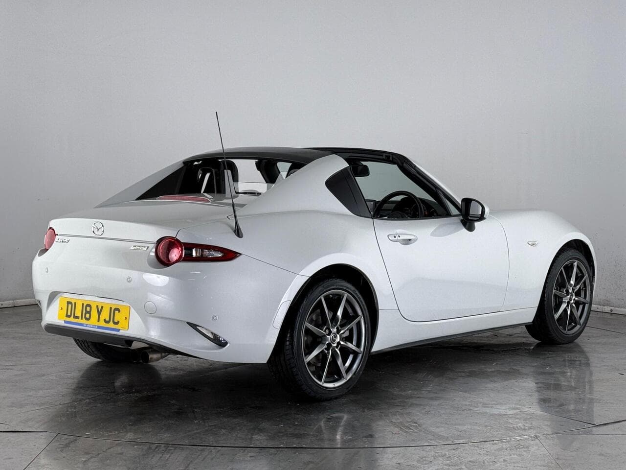 Mazda MX-5 RF thumbnail Rear Right