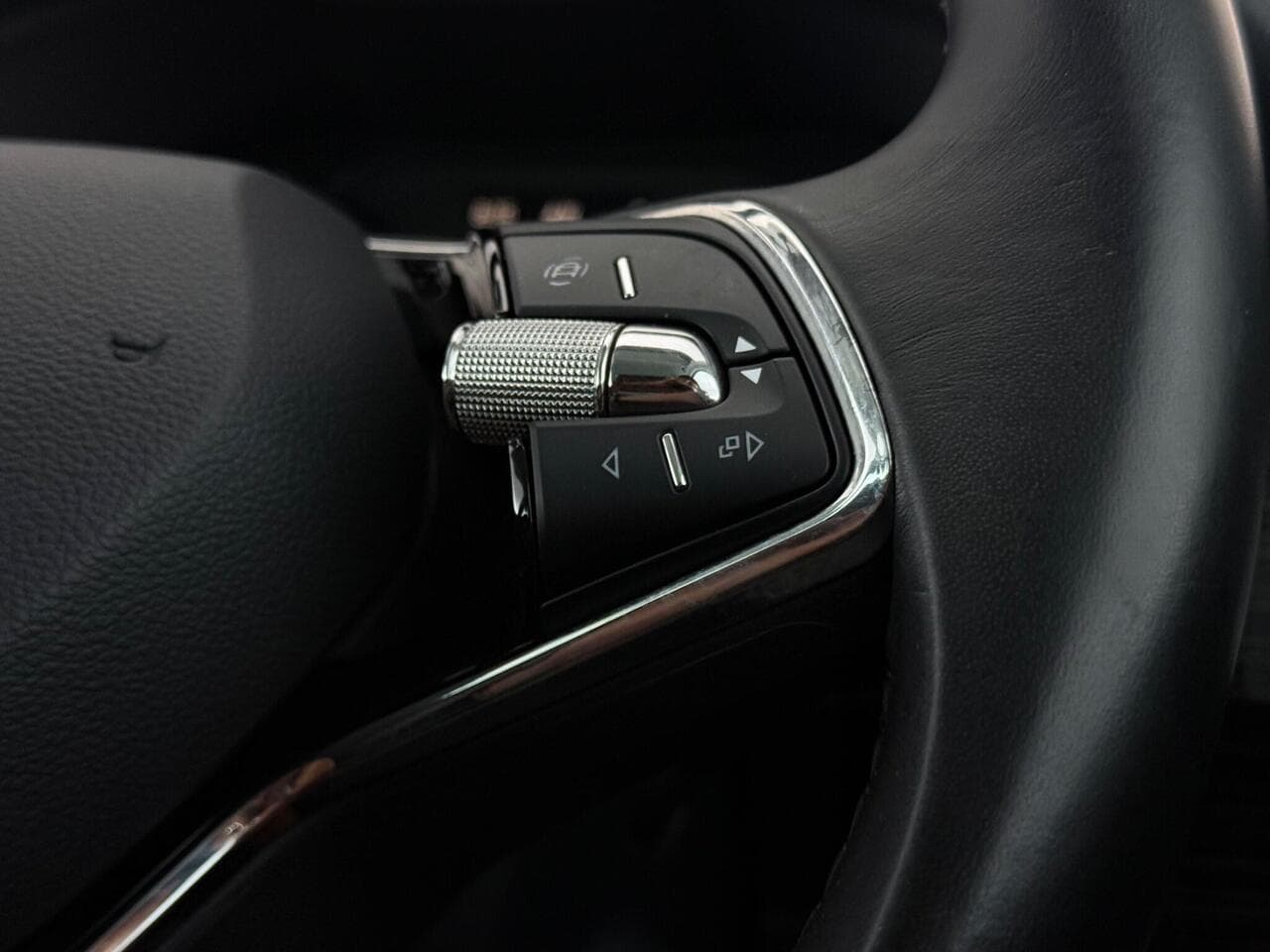 Skoda Kodiaq thumbnail Misc Controls