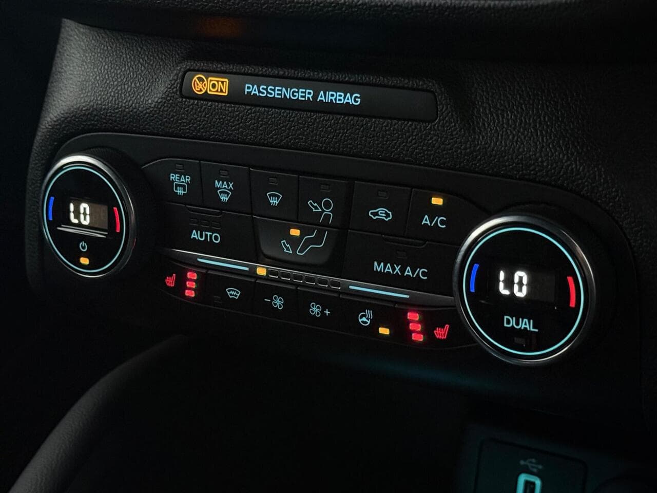 Ford Focus thumbnail Misc Controls
