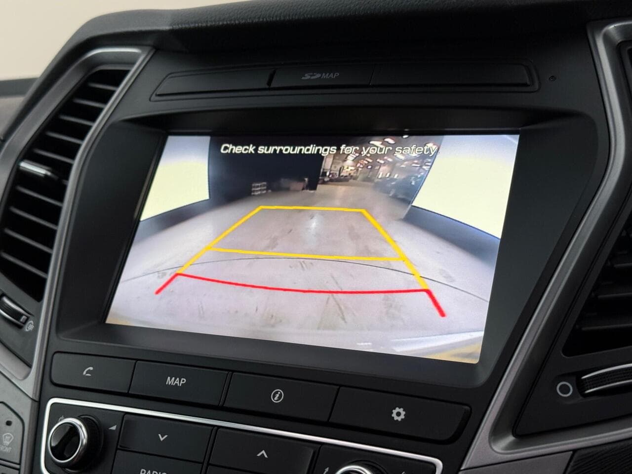 Hyundai Santa Fe thumbnail Infotainment System