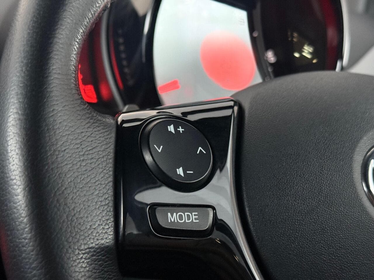 Toyota AYGO thumbnail Misc Controls