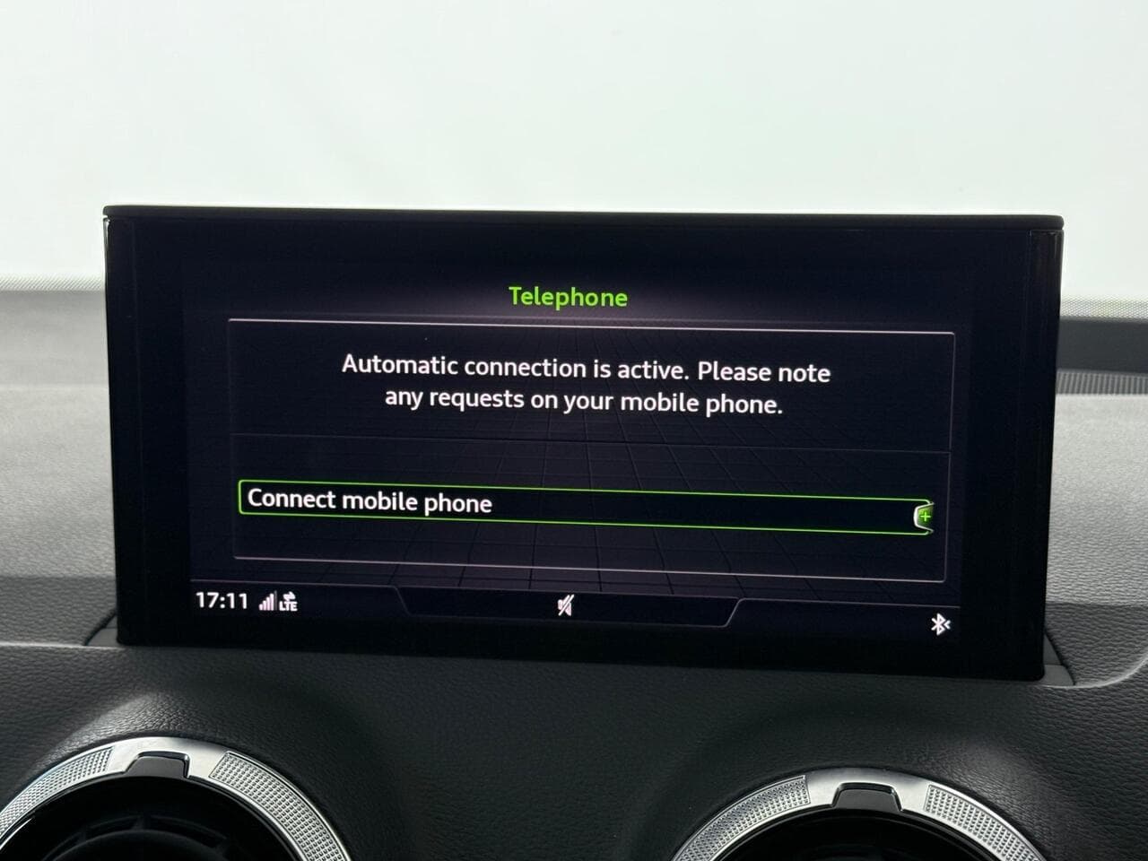 Audi Q2 thumbnail Infotainment System