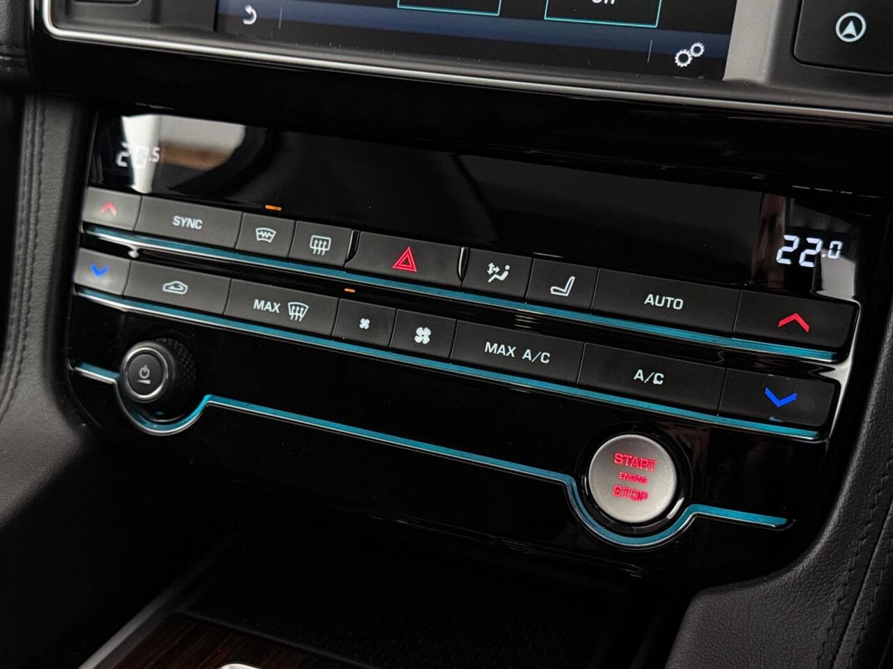 Jaguar F-PACE thumbnail Misc Controls