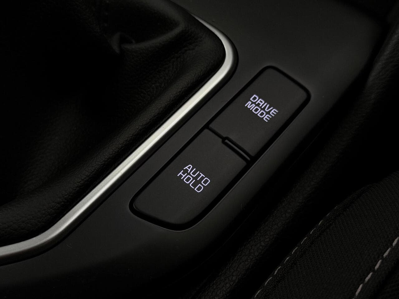 Kia Sportage thumbnail Misc Controls