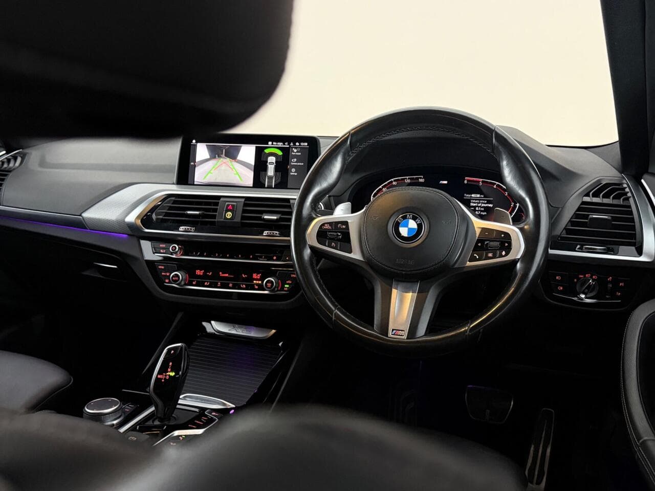 BMW X3 thumbnail Steering Wheel