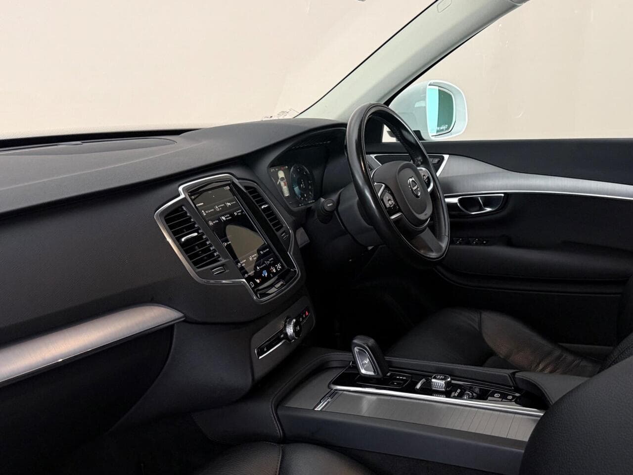 Volvo XC90 thumbnail Interior Front