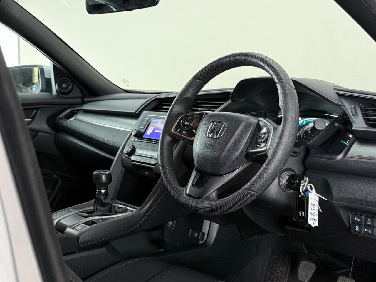 Honda Civic thumbnail Interior Front