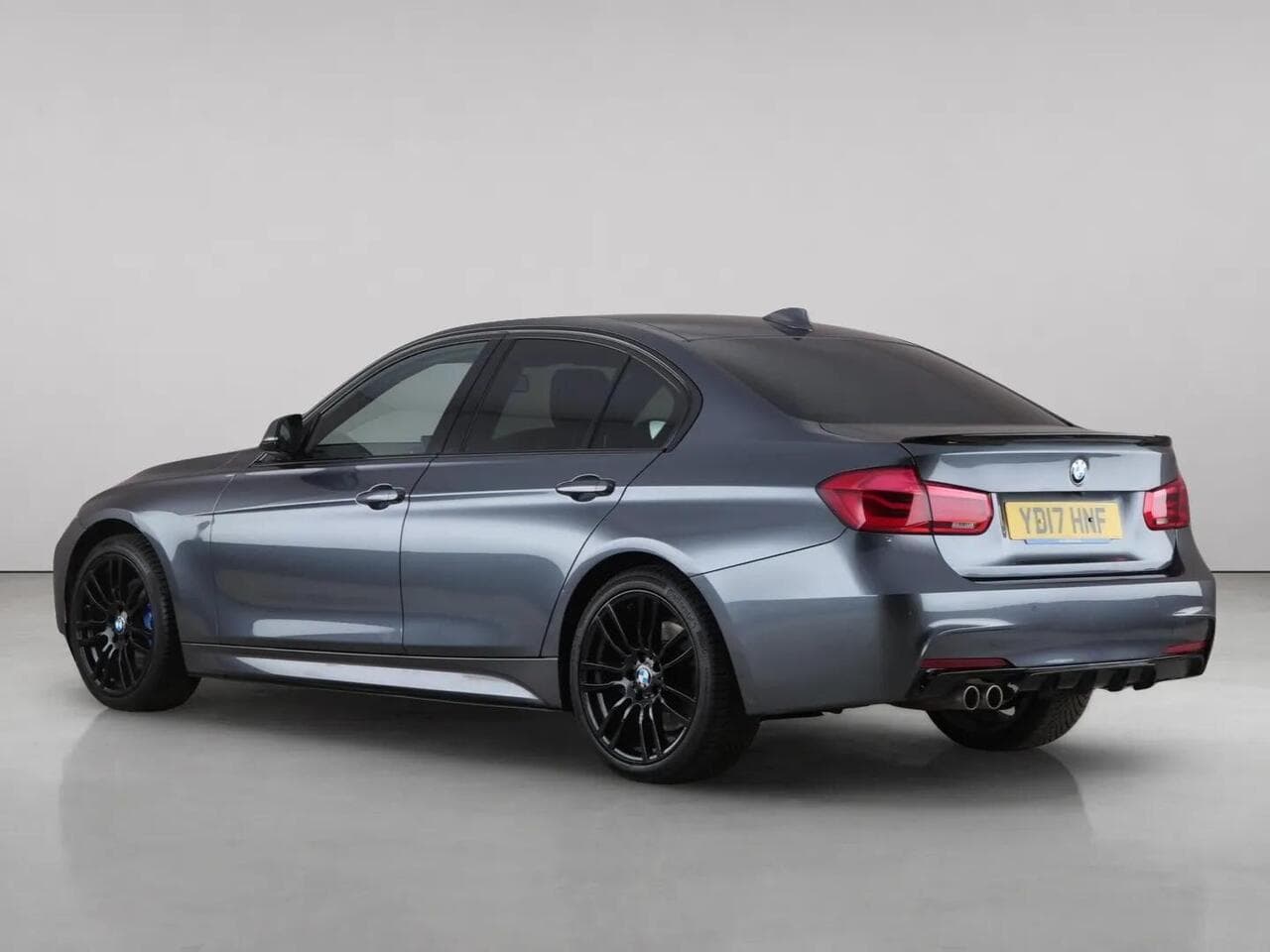 BMW 3 Series thumbnail Rear Left