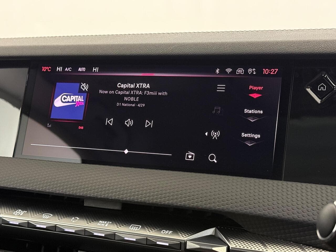 DS AUTOMOBILES DS 4 thumbnail Infotainment System