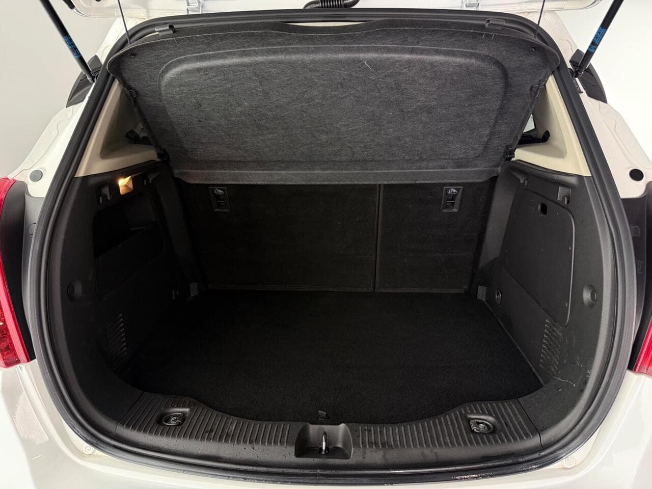 Vauxhall Mokka X thumbnail Boot
