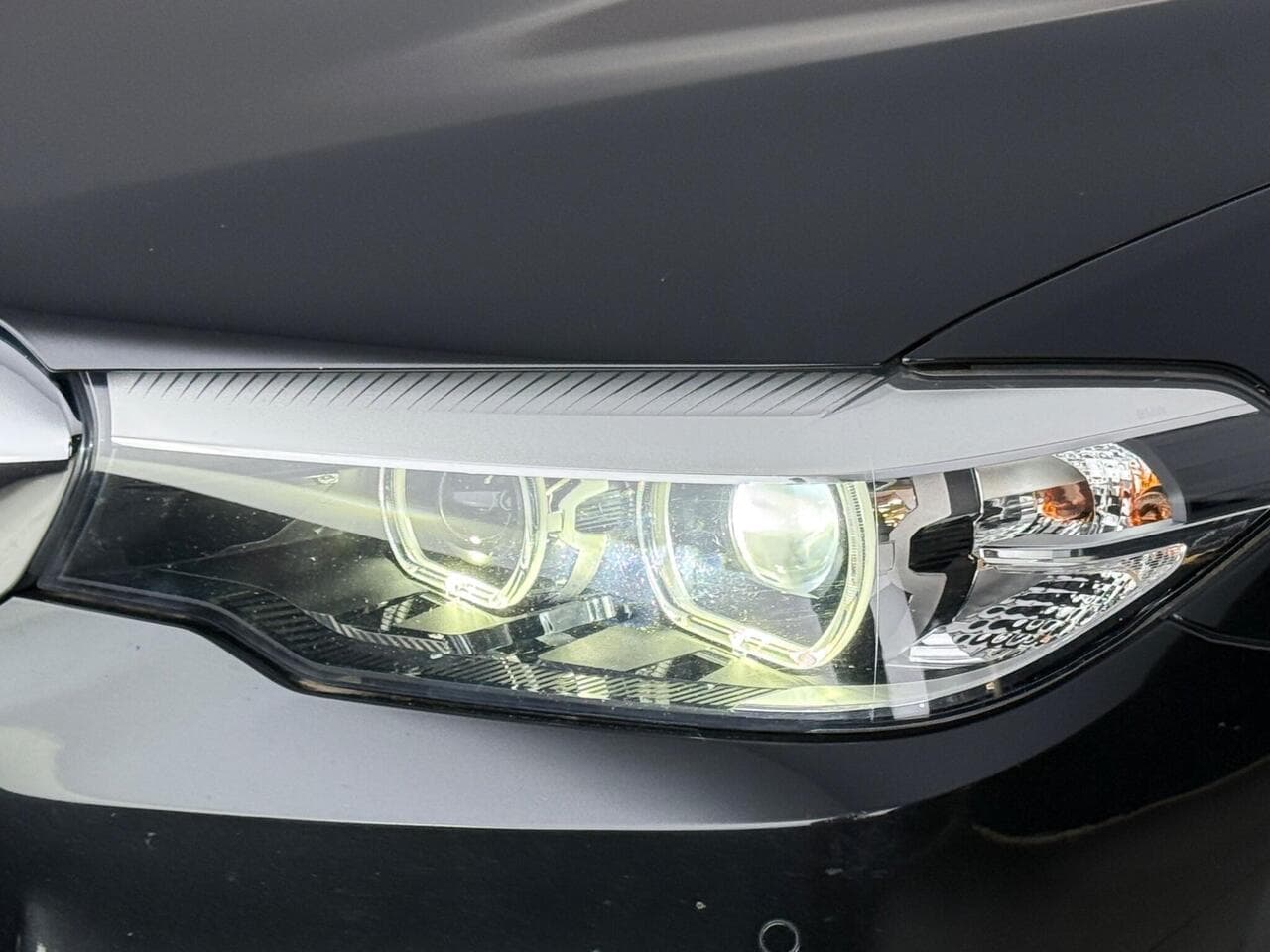 BMW 5 Series thumbnail Lights Front