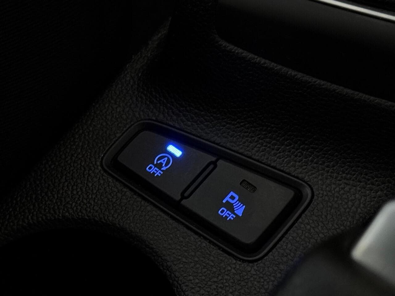 Hyundai i20 thumbnail Misc Controls