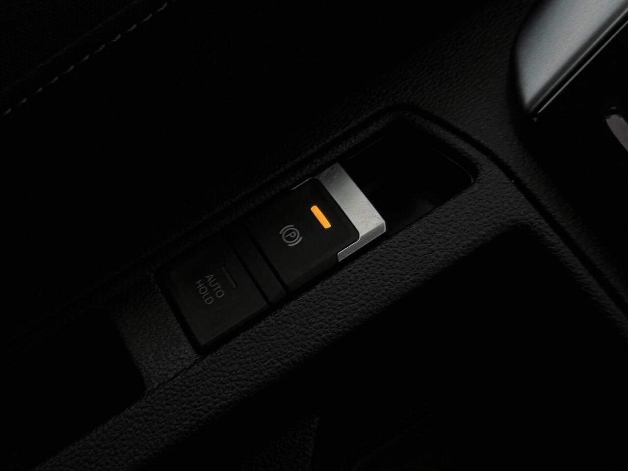Volkswagen T-Roc thumbnail Misc Controls
