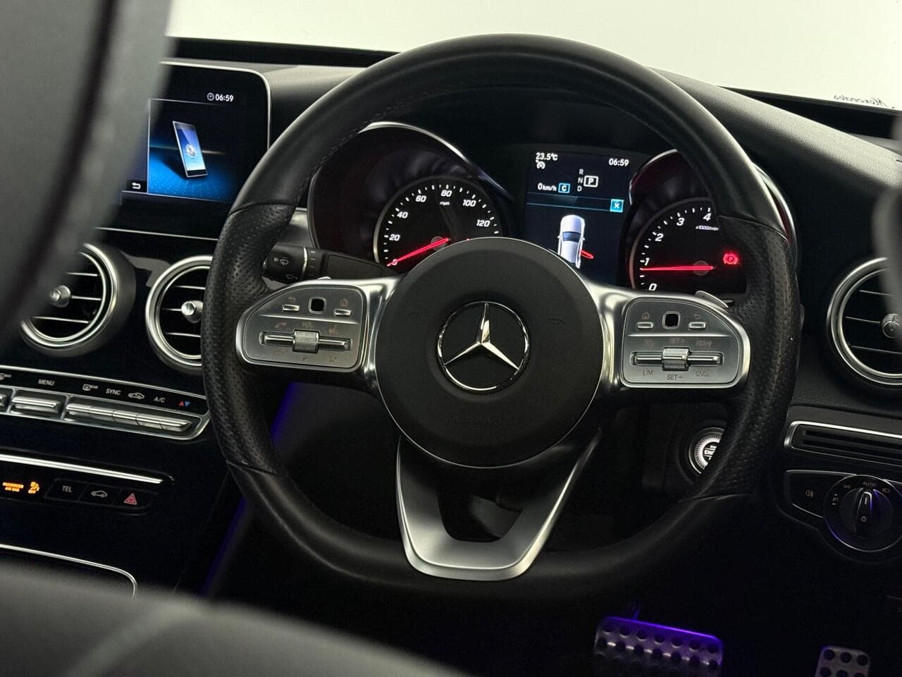 Mercedes-Benz C Class thumbnail Steering Wheel