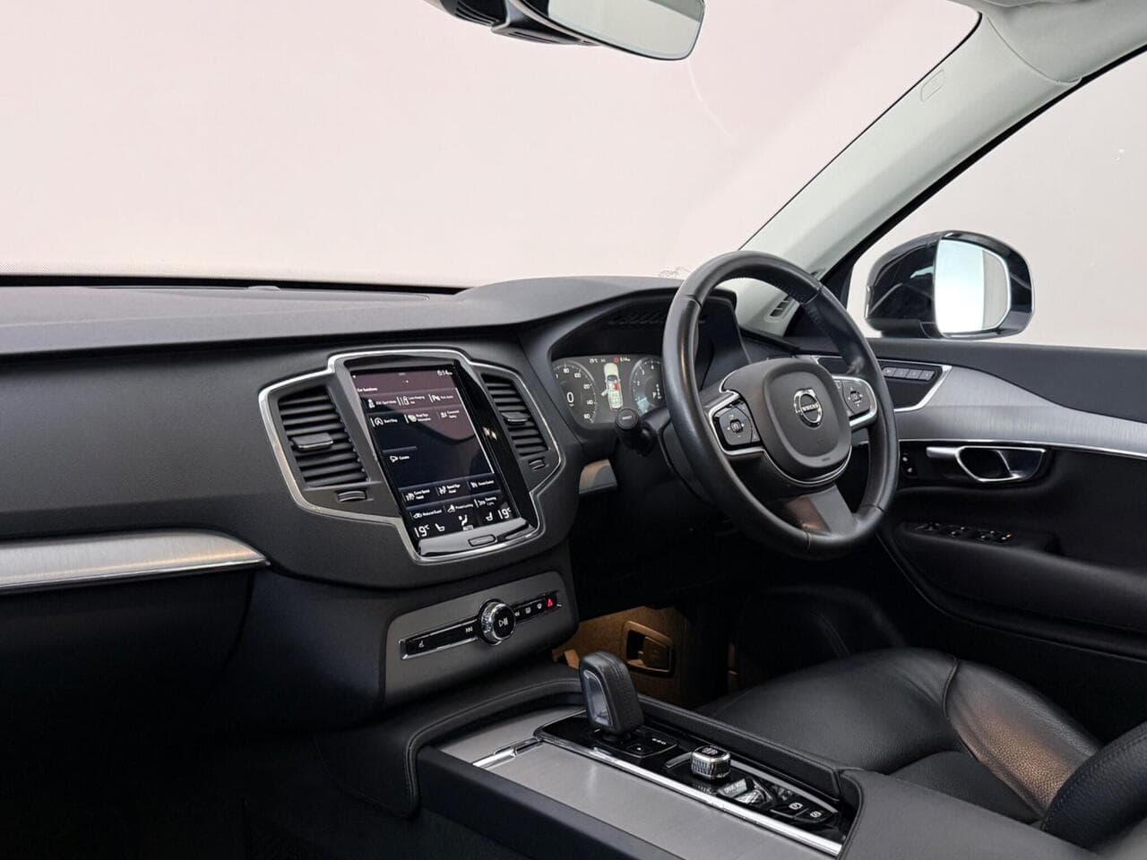 Volvo XC90 thumbnail Interior Front