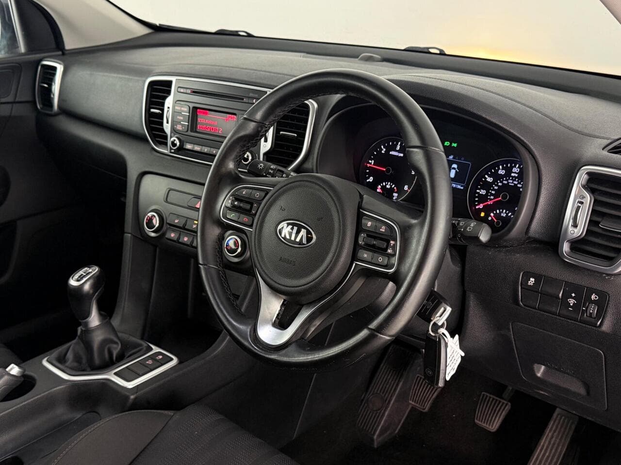 Kia Sportage thumbnail Steering Wheel