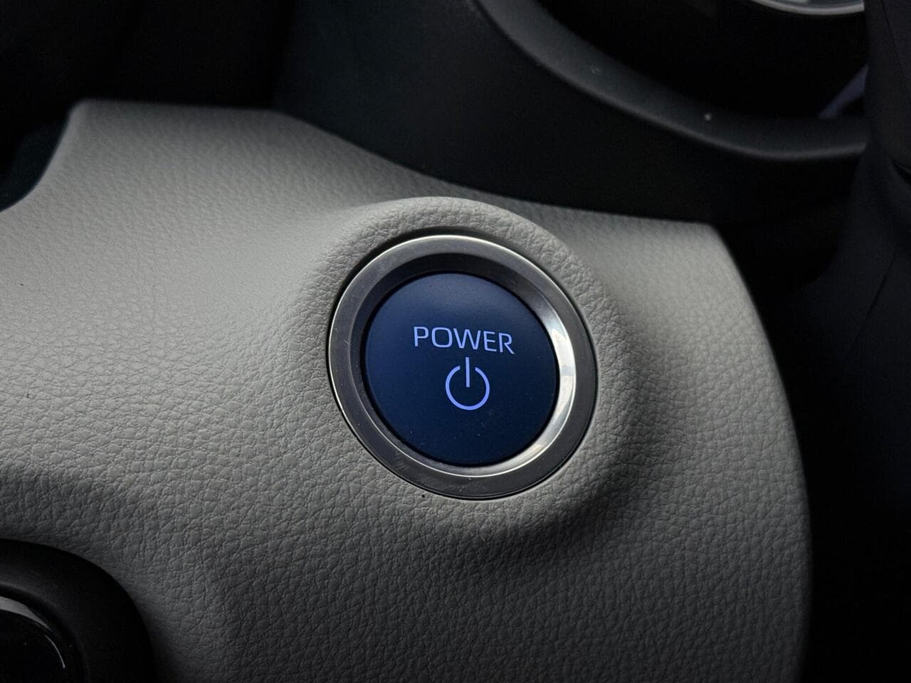 Toyota Yaris thumbnail Misc Controls