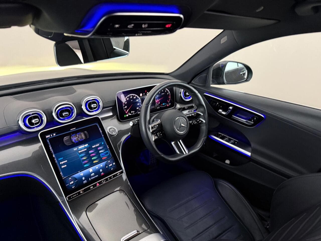 Mercedes-Benz C Class thumbnail Interior Front