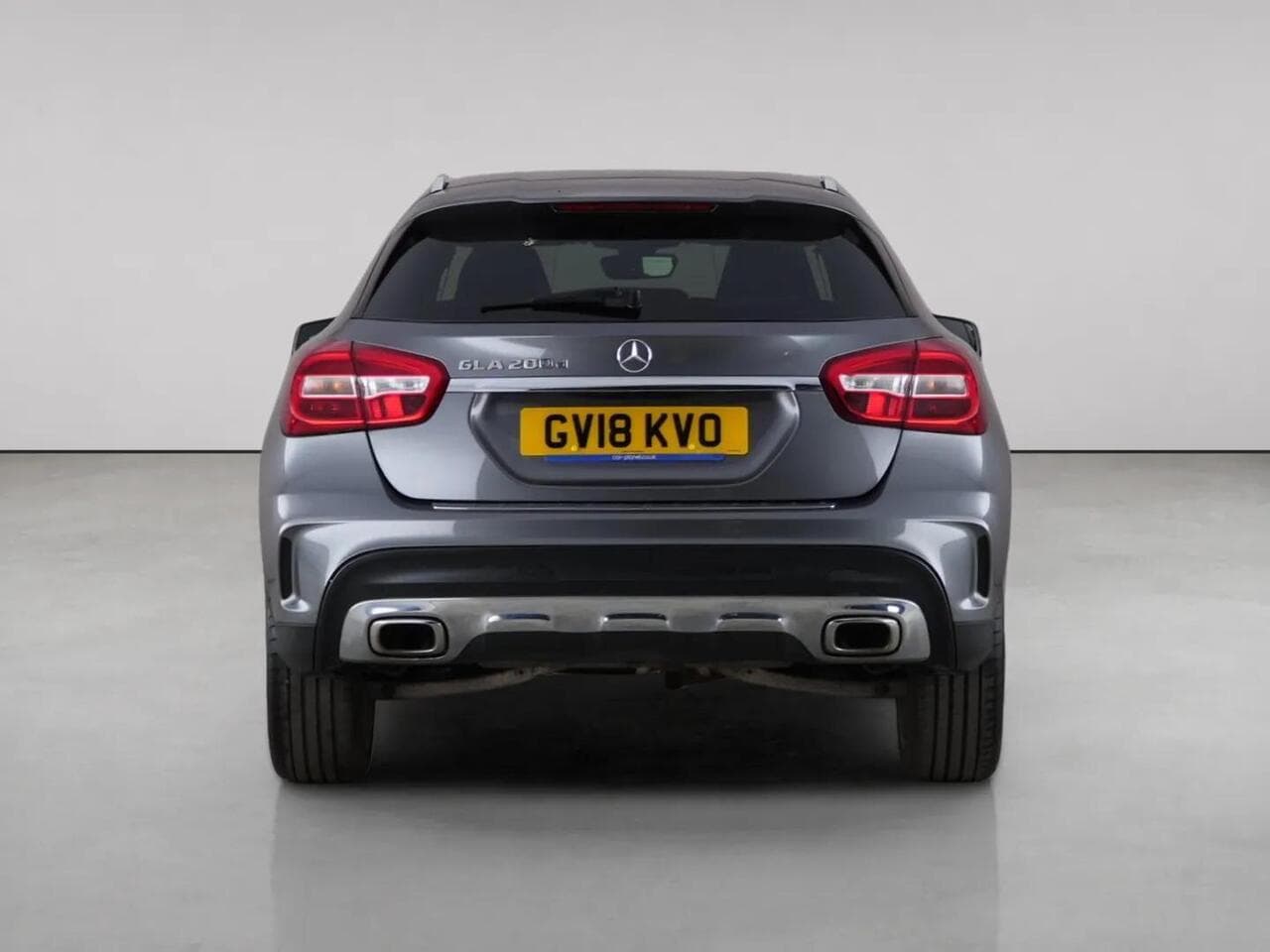 Mercedes-Benz GLA thumbnail Rear