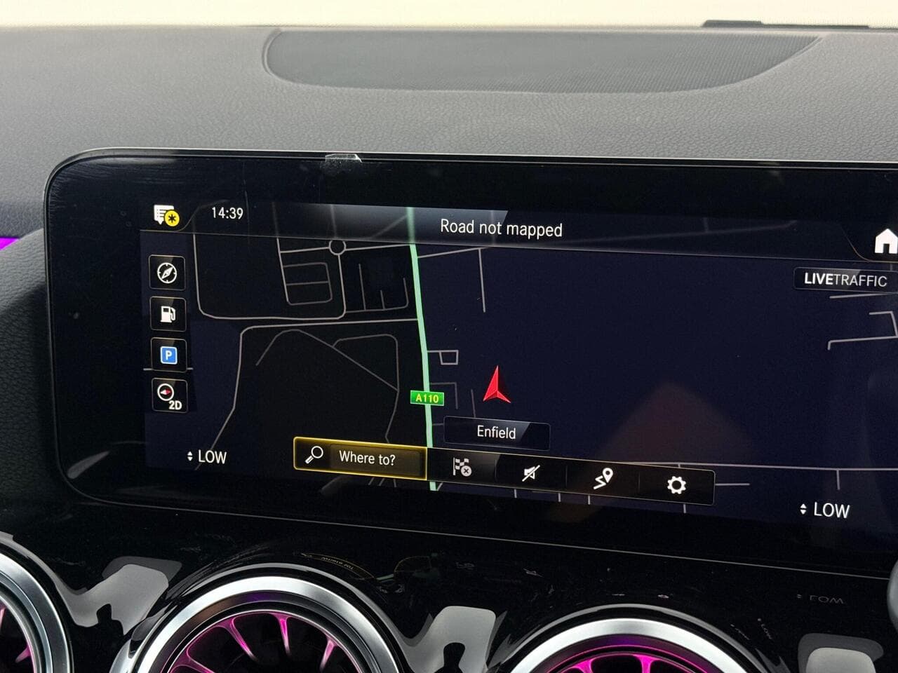 Mercedes-Benz GLA thumbnail Infotainment System
