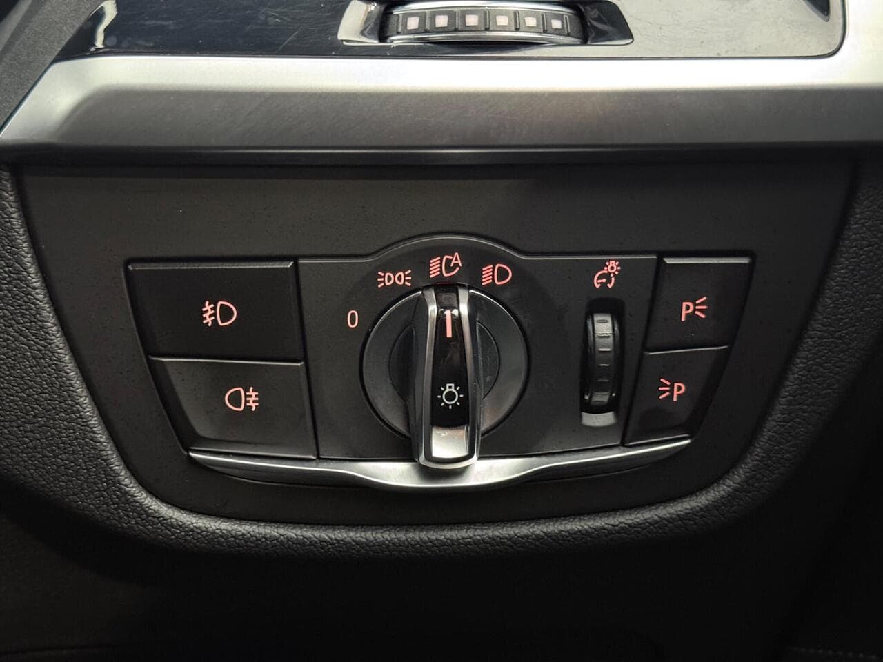 BMW X3 thumbnail Misc Controls