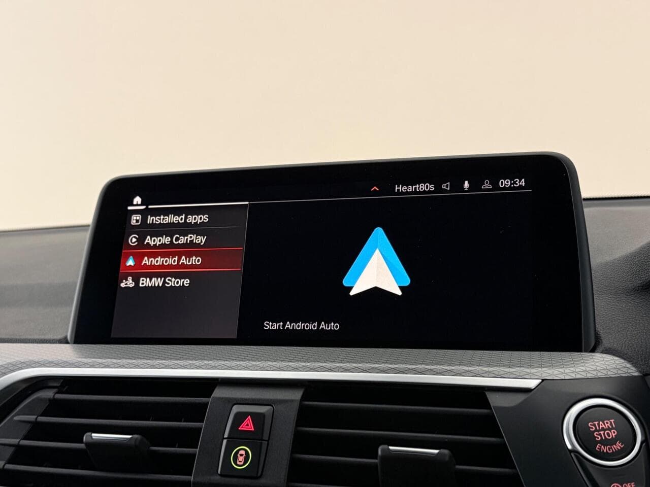 BMW X3 thumbnail Infotainment System
