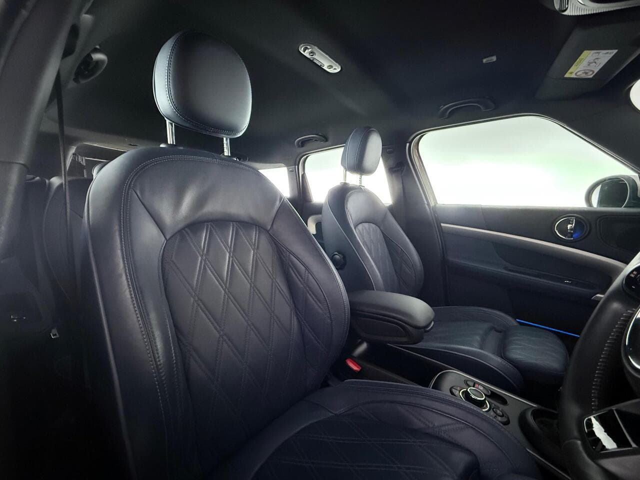 MINI Countryman thumbnail Seat Driver