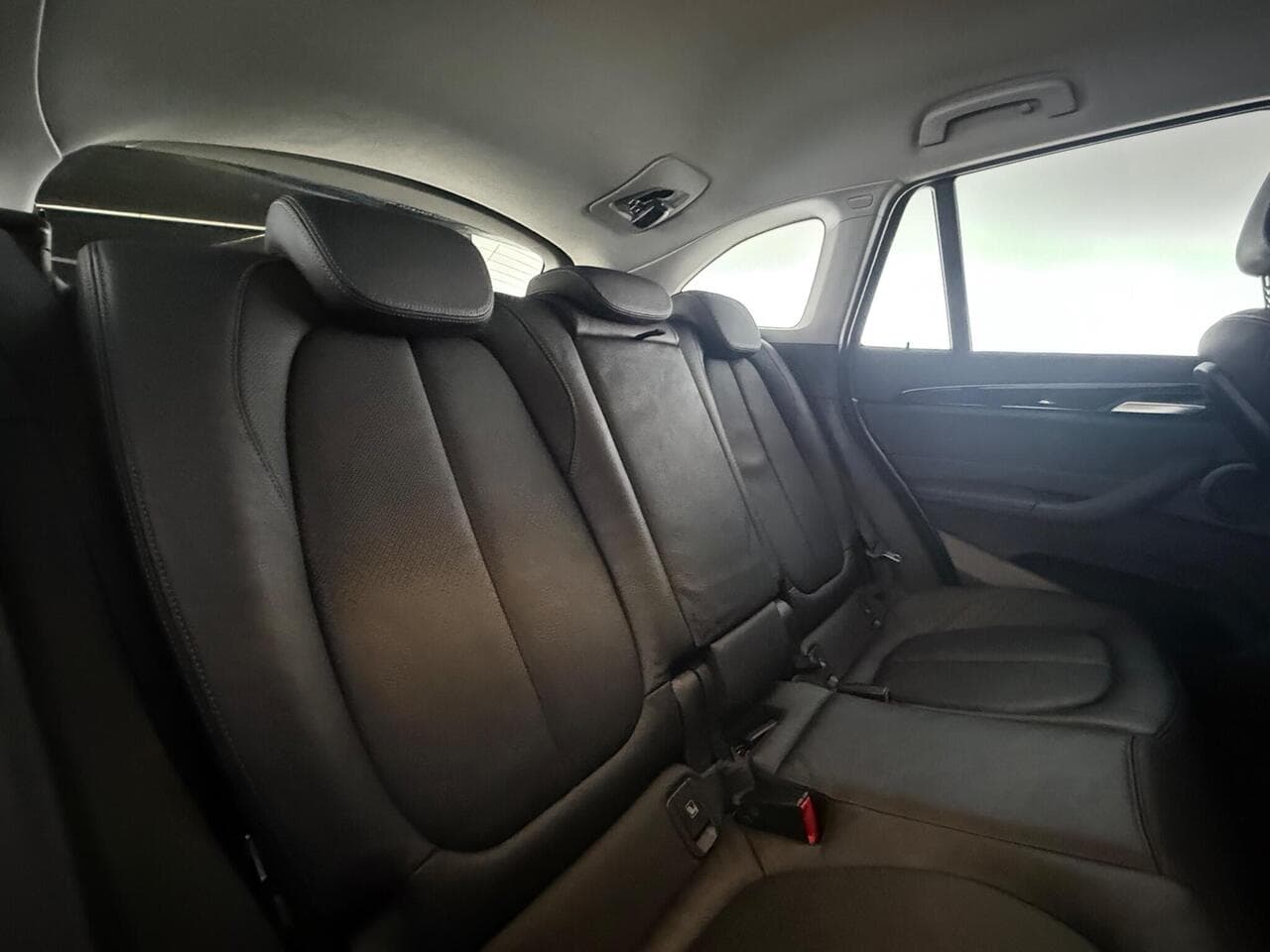 BMW X1 thumbnail Seats Rear