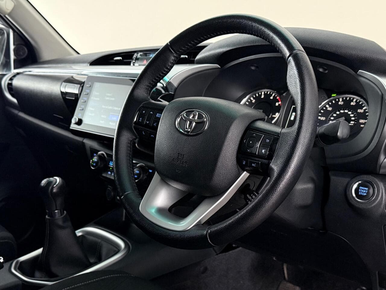 Toyota Hilux thumbnail Steering Wheel