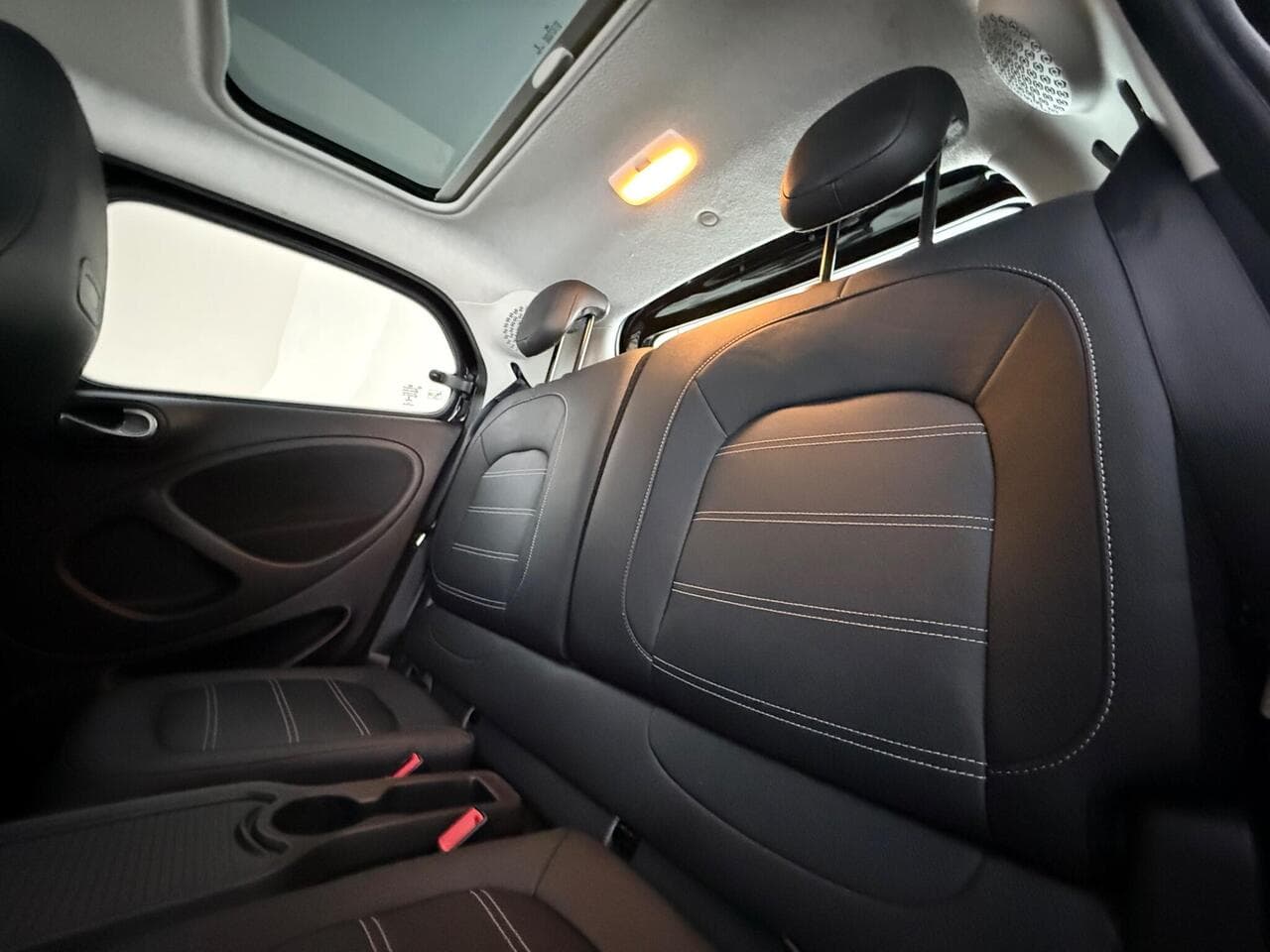 Smart forfour thumbnail Seats Rear