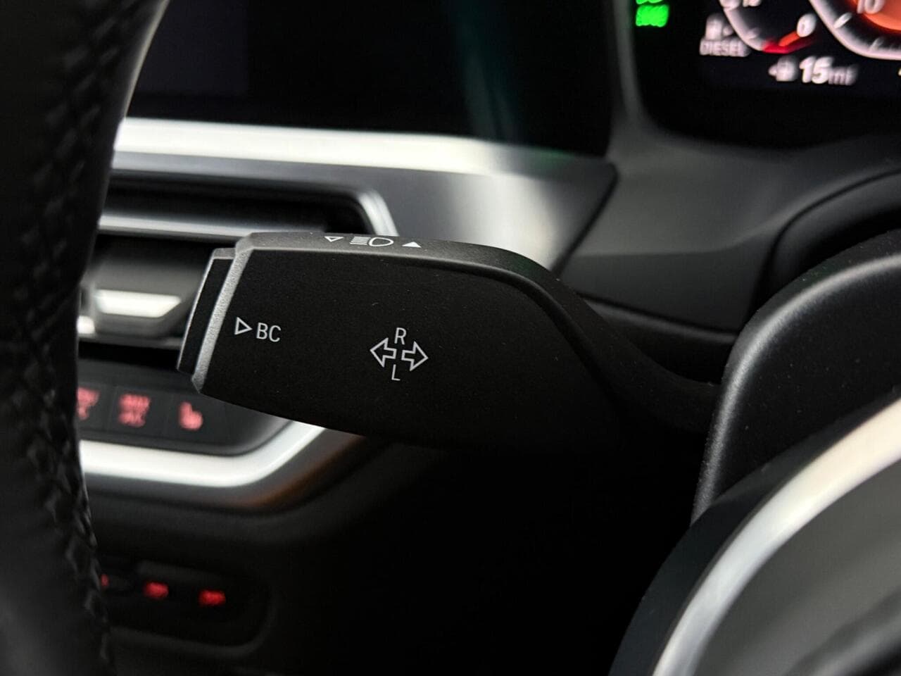BMW 3 Series thumbnail Misc Controls