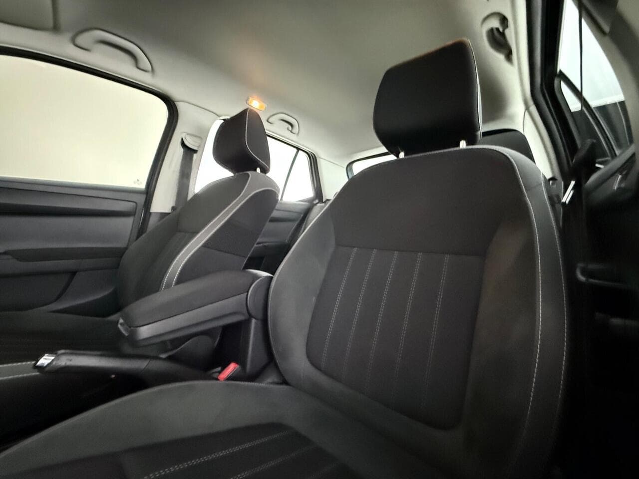 Skoda Fabia thumbnail Seat Front Passenger