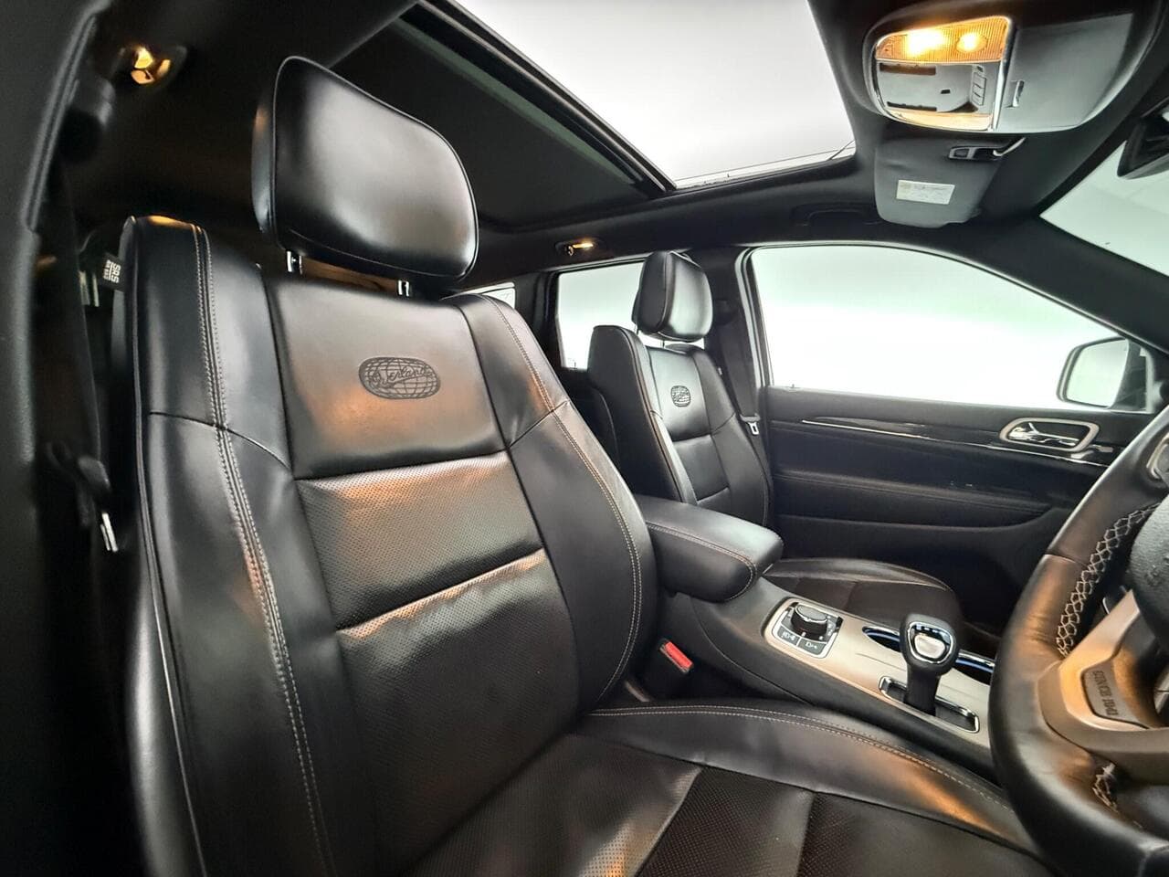 Jeep Grand Cherokee thumbnail Seat Driver