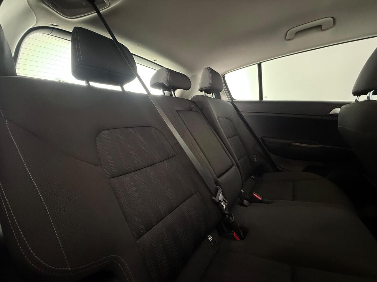 Kia Sportage thumbnail Seats Rear