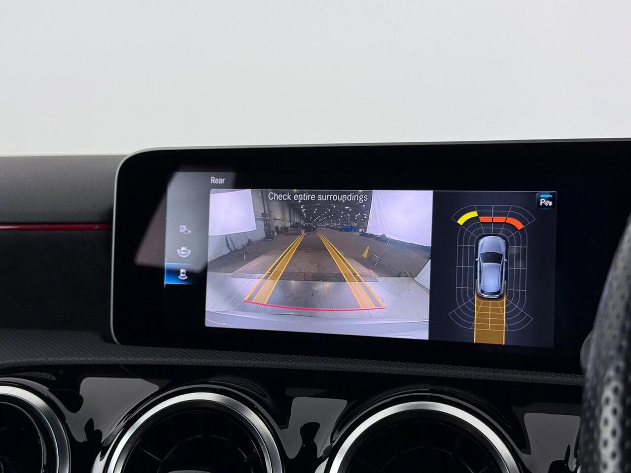 Mercedes-Benz A Class thumbnail Infotainment System