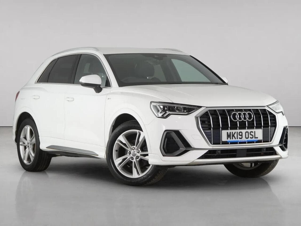 Audi Q3 - Audi Q3 1.5 TFSI CoD 35 S line SUV 5dr Petrol Manual Euro 6 (s/s) (150 ps)