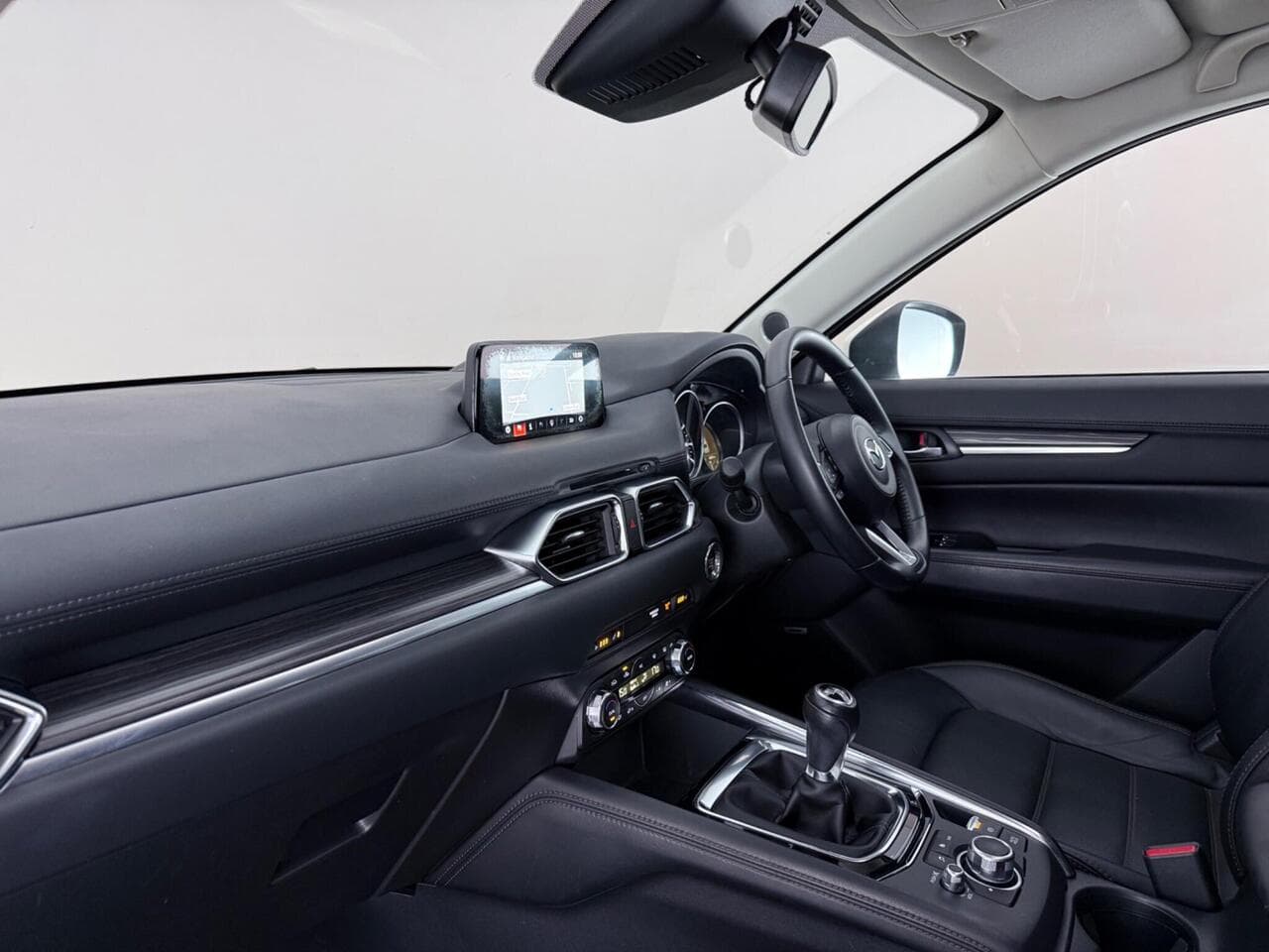 Mazda CX-5 thumbnail Interior Front
