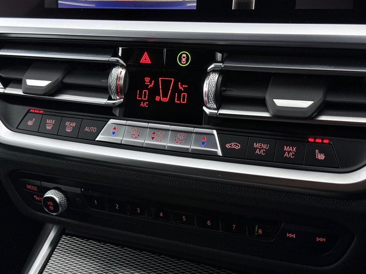 BMW 3 Series thumbnail Interior Front